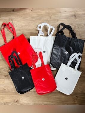 Bundle of 6 - Large & Small Lululemon Reusable Shopping Tote Bags